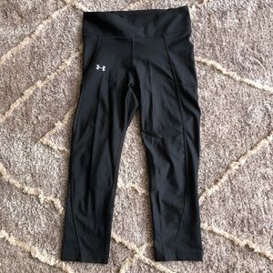 Women’s Underarmor Black Capris